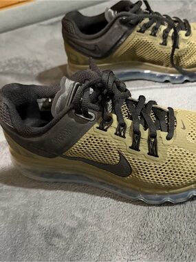 Nike Olive Green and Black Air Max Mesh Sneakers